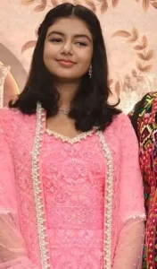 aaradhya-bachchan