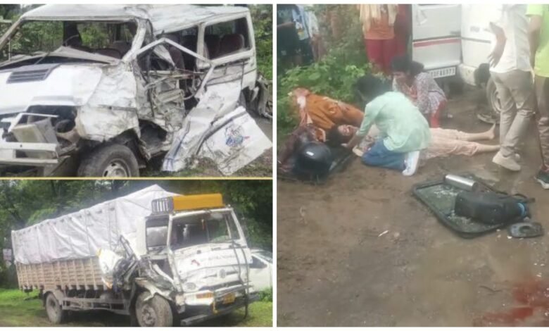 Road Accident: Two teachers of Eklavya Vidyalaya died tragically...! 3 seriously injured referred to Bilaspur