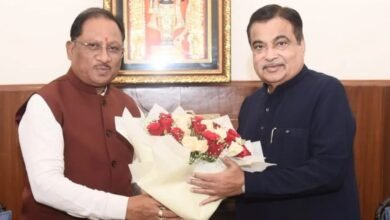 CG News: CM Vishnudev Sai met Union Minister Nitin Gadkari... Road projects and development were discussed