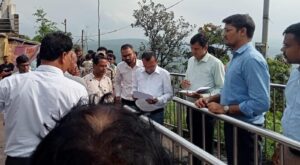 Madwarani Temple: Madwarani temple will be developed through DMF and CSR...! Collector Ajit Vasant inspected the premises...approved construction of drinking water, shed, hall and railing