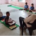 Headmaster in Sleep: The teacher kept sleeping in the class...the students kept studying...! Decline in the education system...see the video here