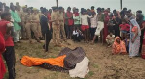 Mass Suicide: Family feud...! Mother tied 3 innocent children in a sari and jumped into the canal...4 died a painful death