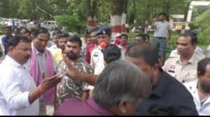Adani Company: Adani Company's henchmen misbehaved with journalists...! Raigarh Press Club condemned it