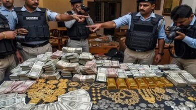 Gangster Raids: Police crack down on gangster network...! 1.36 kg gold, 14.60 kg silver, 49.60 lakh rupees in cash, 7 pistols, 40 live cartridges, and 1 bulletproof Scorpio recovered.