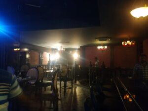 Clampdown on Clubs and Dhabas: Police clamps down on clubs and dhabas open till late night in Raipur...! Action taken against more than 15 institutions...preparation to cancel license