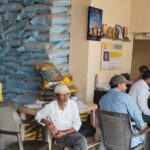 Fertilizer Scam: Irregularities in urea distribution...! Administration confiscated the entire consignment... Ambikapur's Vijay Trading Company's license suspended