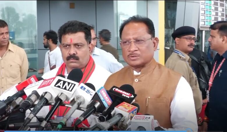 Investors Connect: Investors Connect program will create a new picture of Bastar's development...! CM leaves... State head spoke at the airport...? Listen to the video here