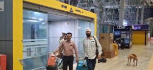 Airport Navigation System: Navigation system damaged due to lightning at Raipur airport...! Flight with 170 passengers diverted to Bhopal... Passengers upset
