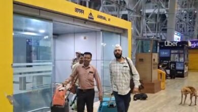 Airport Navigation System: Navigation system damaged due to lightning at Raipur airport...! Flight with 170 passengers diverted to Bhopal... Passengers upset