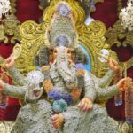 Ganesh Utsav: 'Lambodar' decorated with crores of 50, 100, 200 and 500 rupee notes...! A huge crowd of devotees gathered... see here