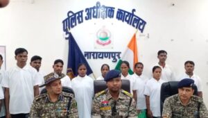 Naxal Operations: From violence to development! 12 dreaded Maoists carrying a bounty of 1.8 million rupees surrender their weapons...return to the path of development.