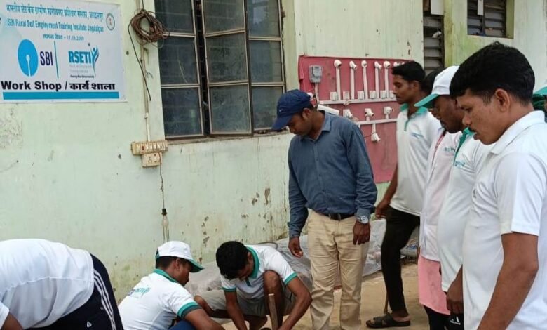 Bastar: Surrendered Maoists take the lead in progress, move towards peace, and receive livelihood training.