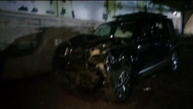 High-Speed ​​Defender Car: Horrific road accident in Bemetara...! Three killed in collision with Defender car...People protest