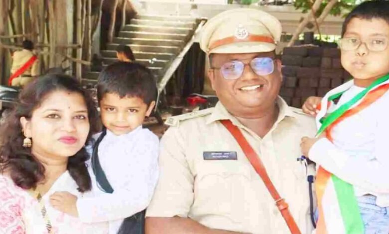 Martyred ASP Akash Girpunje's wife, Sneha, has been appointed as DSP on compassionate grounds... See where she was posted here!