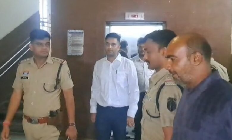 Former CM Bhupesh Baghel's son Chaitanya Baghel gets no relief from the court...! Sent to jail until October 13th