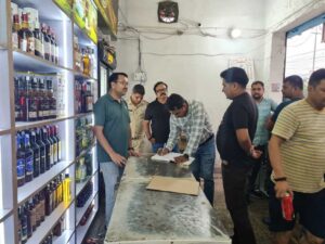 Liquor sold on Diwali: Raipur sets a new record for liquor sales on Diwali...! Sales of ₹61 crore in 6 days