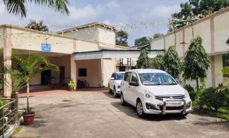 IAS-NGO Scam: CBI team raids Social Welfare Department office in Mana...! Team seizes documents and departs VIDEO