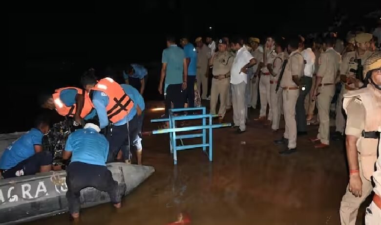 Durga Visarjan: After Khandwa in Madhya Pradesh, a major accident occurred in Agra, Uttar Pradesh...! 11 people drowned in the river during the immersion.