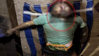 Naked Corpse in Thar: Big Breaking News! A dead body was found inside a Thar in Raipur. The car had been parked near the showroom for 15 days. Passersby reported the incident.