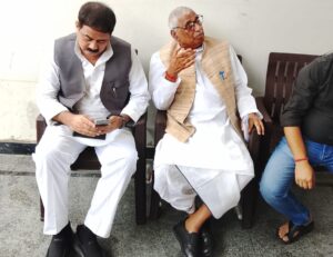 Leader House Arrest: Political turmoil! Leader of Opposition placed under house arrest in Lucknow... Bareilly visit barred... Watch video here