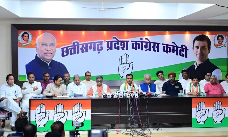 Former CM Bhupesh Baghel launches a major attack on the ACB and EOW, accusing them of ignoring the law and the courts.
