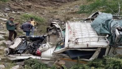 Big Accident: Horrific road accident, packed pickup falls into ditch, 8 devotees killed