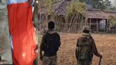 Naxalites kill villager: Naxalites brutally murder a villager in Bijapur...an atmosphere of terror prevails in the village.