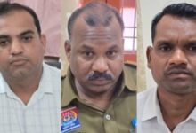 ACB double action in Chhattisgarh: ACB takes double action in Chhattisgarh! Three government employees, including a doctor and an ASI, arrested red-handed while accepting bribes.