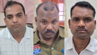 ACB double action in Chhattisgarh: ACB takes double action in Chhattisgarh! Three government employees, including a doctor and an ASI, arrested red-handed while accepting bribes.