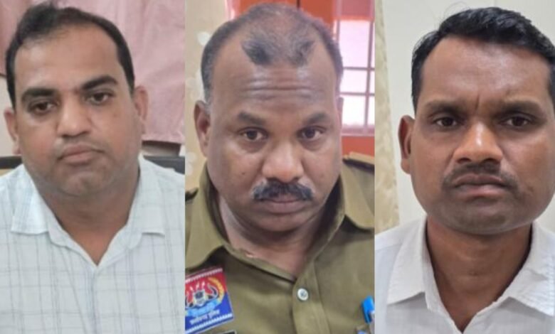 ACB double action in Chhattisgarh: ACB takes double action in Chhattisgarh! Three government employees, including a doctor and an ASI, arrested red-handed while accepting bribes.