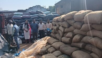 Paddy Smugglers: Major action in Manpur...! Over 223 quintals of illegal paddy seized...administration closely monitoring