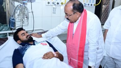 Deputy CM Arun Sao met with the train accident victims and directed them to ensure better treatment.