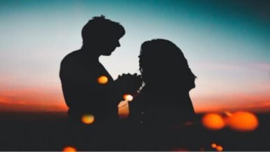 A sad ending to a love story that is unacceptable in society... A young man dies... A young woman is seriously injured.