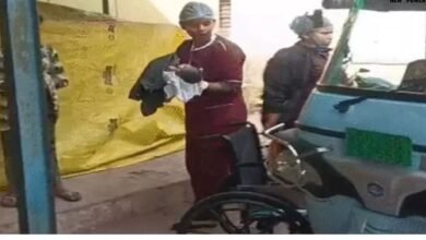 Negligence: Health care in Korba! A woman gave birth in a moving e-rickshaw... no ambulance arrived on time.