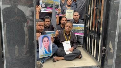 JCCJ: Janata Congress President Amit Jogi is under house arrest...! Wearing black, he arrives to meet Prime Minister Modi.