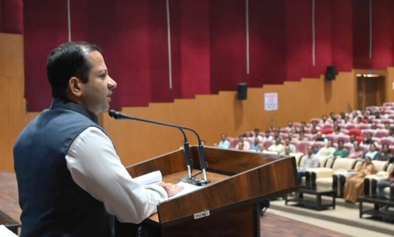 Board Exam: A major campaign for quality education...! Pardeshi offers guiding tips to principals