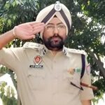 Former Punjab IG shoots himself: Former Punjab IG commits suicide by shooting himself! His 12-page suicide note mentions an online fraud of Rs 8.10 crore.