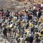 Coal Mine Dispute: A coal mine dispute in Ambikapur turns violent! A female sub-inspector is trapped in a violent mob...rescued by soldiers.