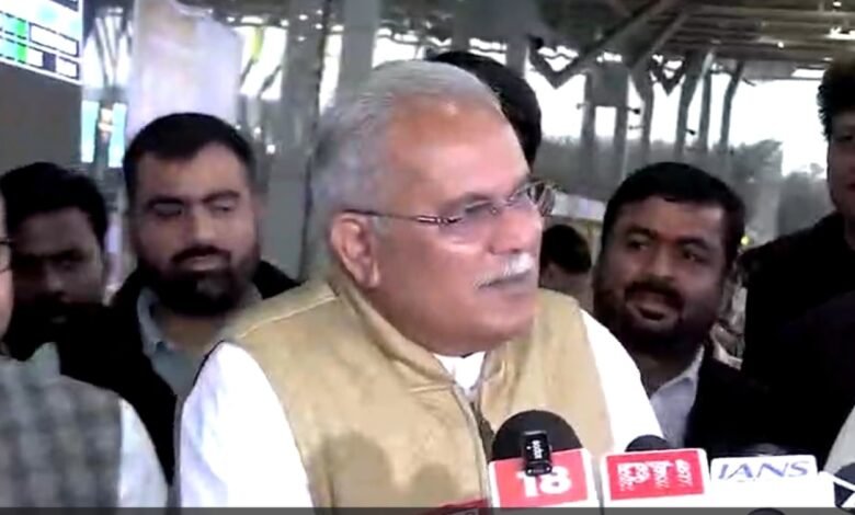 Religious Transparency: Extravagance in the name of faith...! Bhupesh Baghel targeted Dhirendra Shastri and Pradeep Mishra... Watch the video here.
