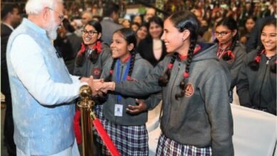 Discussion on Exams: Prime Minister Modi will hold a discussion on exams...! He will answer students' questions and also interact with teachers and parents...See the link here.