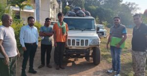 Illegal Paddy Seized: Major action against illegal paddy transportation...! 94 quintals of paddy seized in Kabirdham district