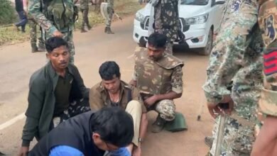 Converted: Controversy erupts over burial of a body in Bade Tewda village of Kanker...! Vandalism and arson at the church...Additional SP injured.