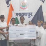 Naxal Surrender: 11 Maoist cadres, including one with a reward of 37 lakh rupees, surrendered to the Narayanpur SP.