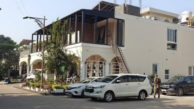 Biggest Raid: The Income Tax Department's biggest action yet in Chhattisgarh! Raids on 42 locations...suspected of tax evasion of Rs 300 crore...5 crore cash and 5 kg gold seized.