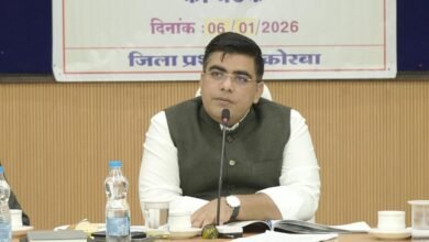 Time-Bound Meeting: The Collector reviewed timeliness and key schemes in the meeting...! Strict instructions issued regarding pending cases of PMO-CM public grievance redressal programs.