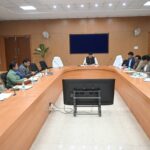 Collector Review: The Collector held a review meeting of urban local bodies...! Instructions were given to increase morning visits to make cities cleaner.