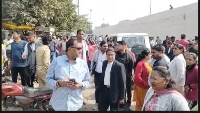 Bomb Alert: Big news...! Rajnandgaon District Court receives bomb threat...Court sealed...Police and bomb disposal squad at the scene...Watch the video here.