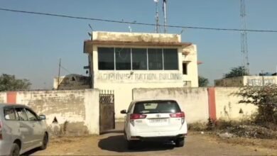 Income Tax Raid: Income tax officials raid the premises of a road contractor in Bilaspur...! Panic ensues in the offices.