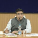 Time Limit Meeting: Collector Kunal Dudawat held a deadline review meeting...! Instructions given for the speedy resolution of pending public grievances.