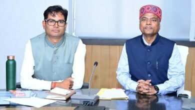 Review Meeting: Finance Minister Chaudhary reviewed the budget preparations of Kedarnath Kashyap's departments.